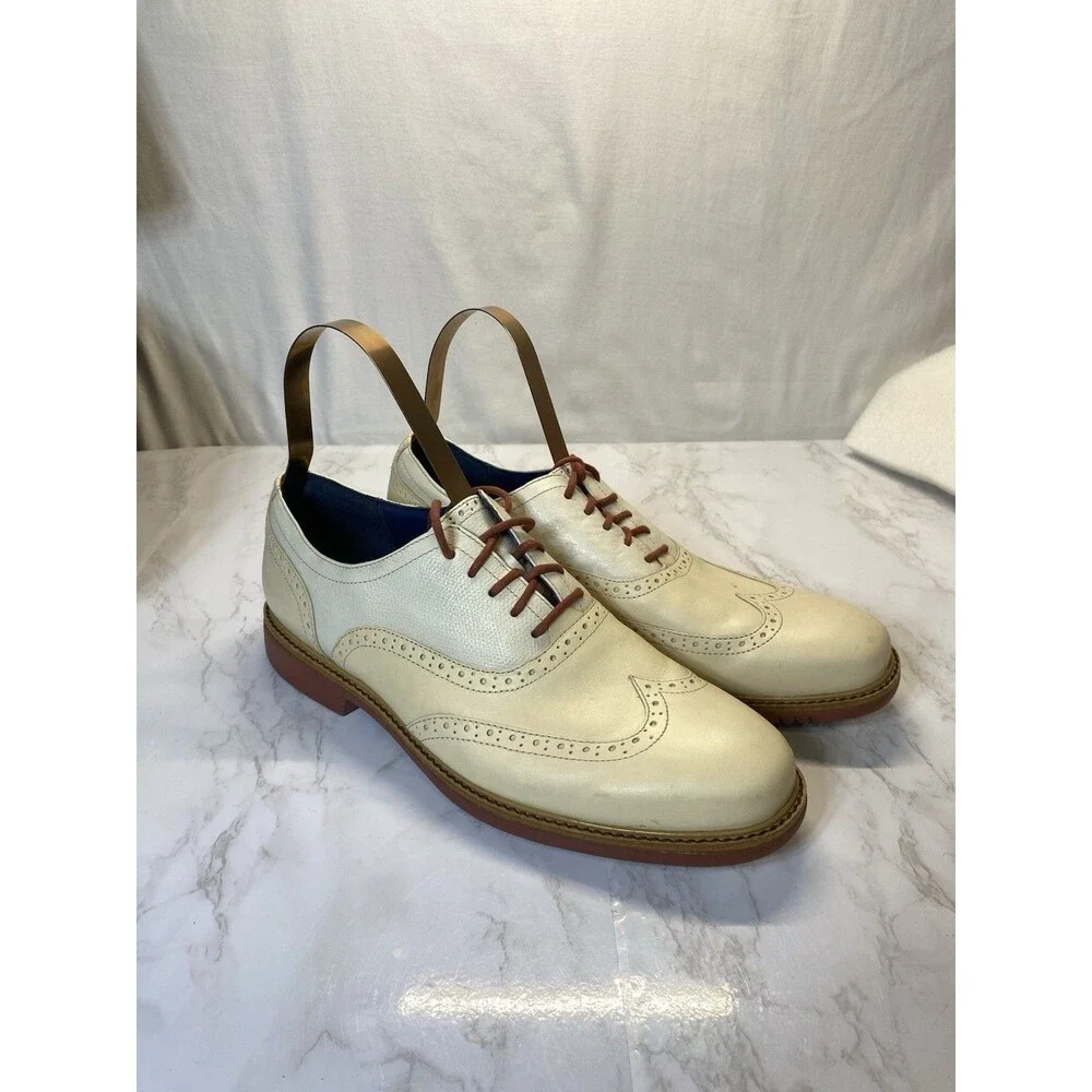 Cole Haan wingtip size 10.5 Great Jones C11234 cap toe light tops red soles jazz